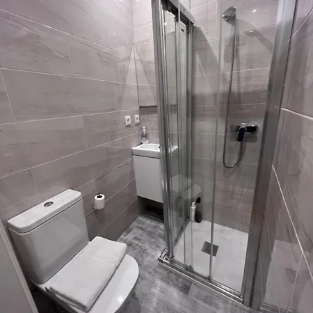 Piso Apartamento *